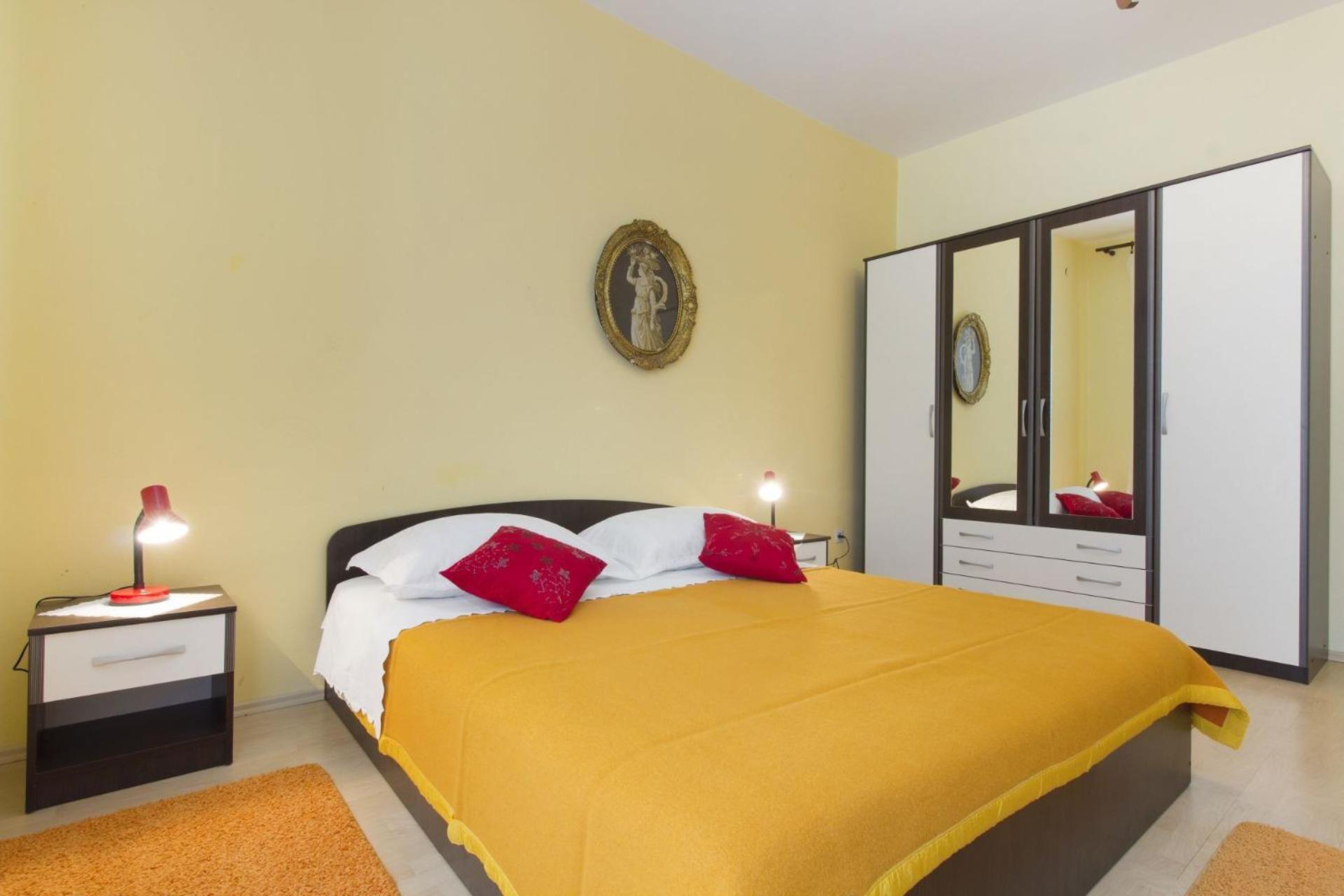 Apartments Vince Primosten Bagian luar foto
