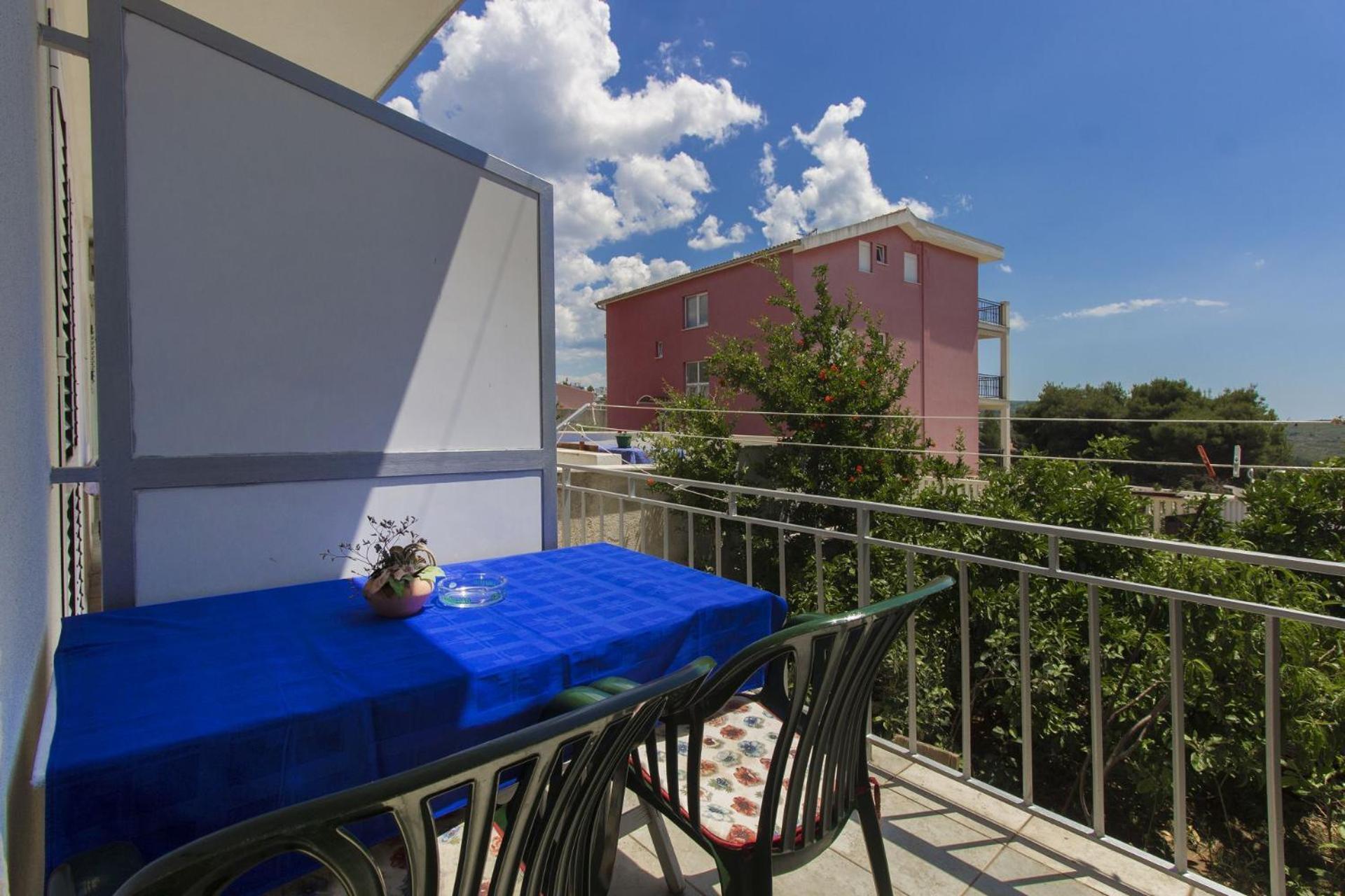 Apartments Vince Primosten Bagian luar foto