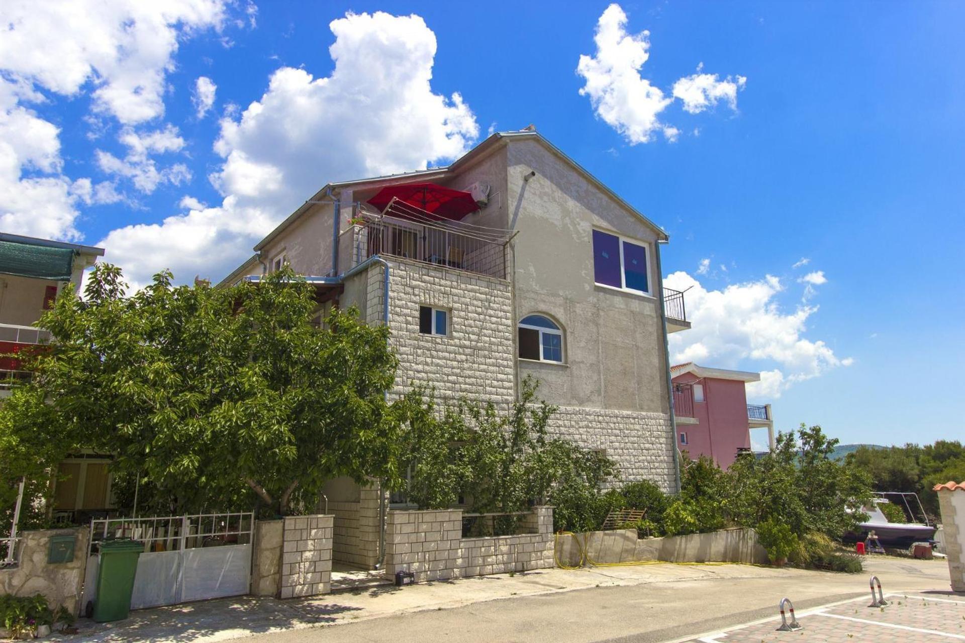 Apartments Vince Primosten Bagian luar foto