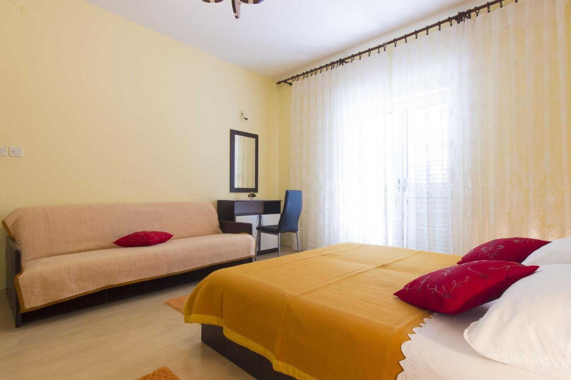 Apartments Vince Primosten Bagian luar foto
