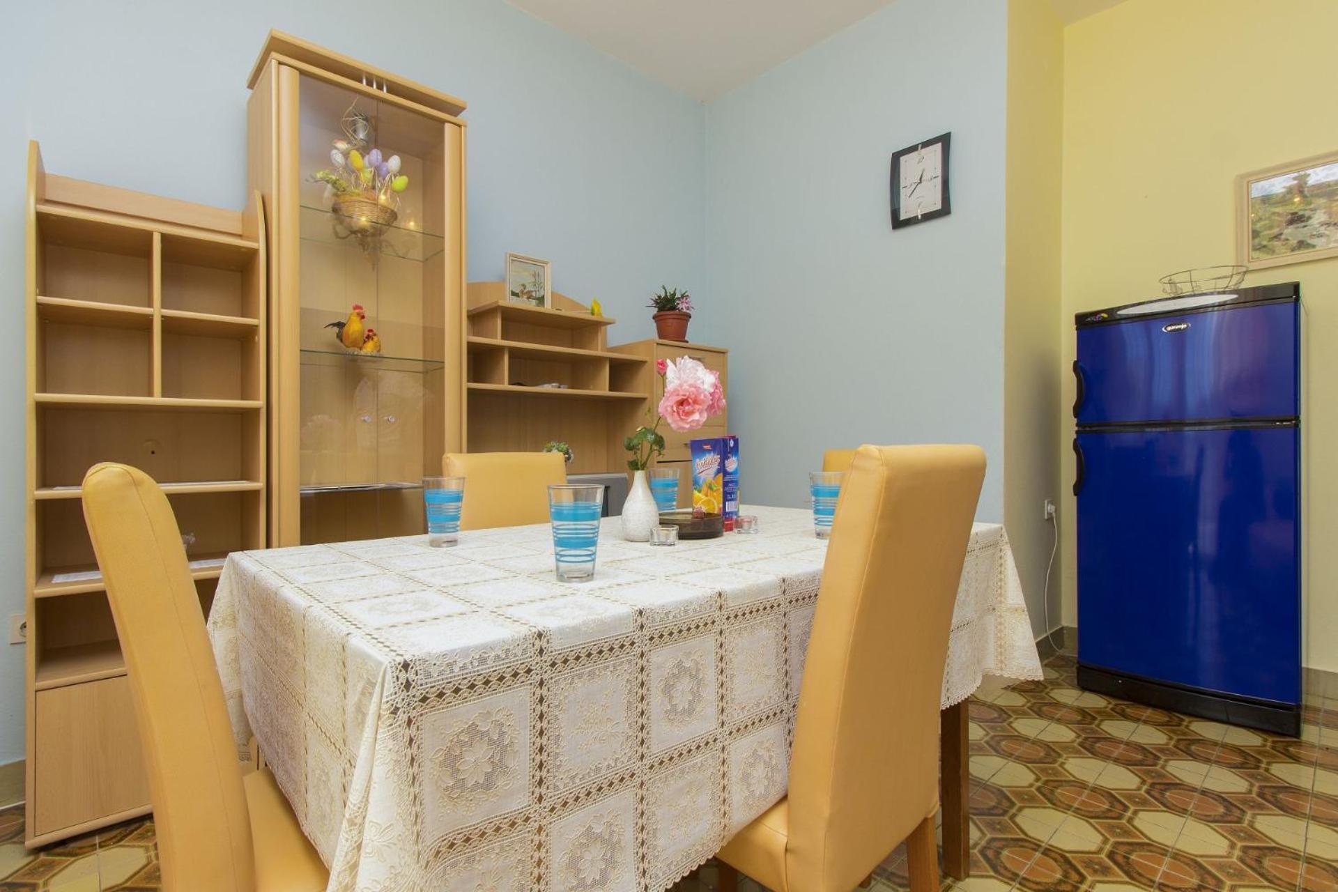 Apartments Vince Primosten Bagian luar foto